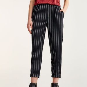 Pull&Bear black and white striped pants. S